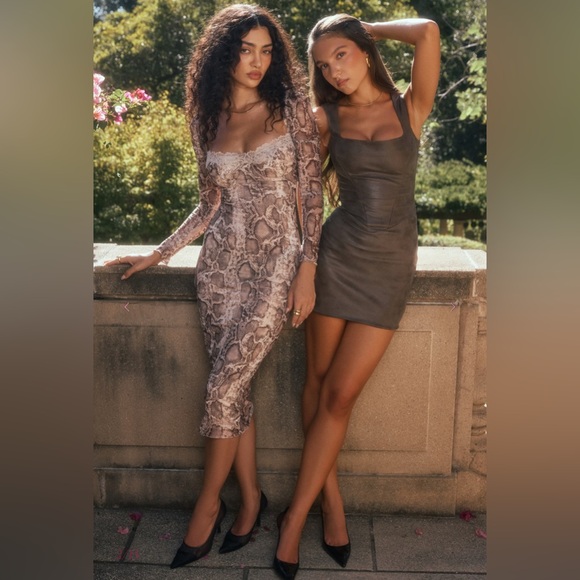 SERAPHINA
Snake Print Corset Dress - Picture 2 of 10